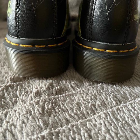 Dr. Martens 1490 ‘Wild Botanics’ *RARE* Women’s Boots - Picture 8 of 14